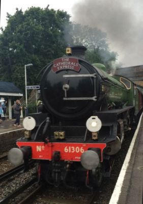 Steam Train Wraysbury Station The Cathedrals Express 61306
